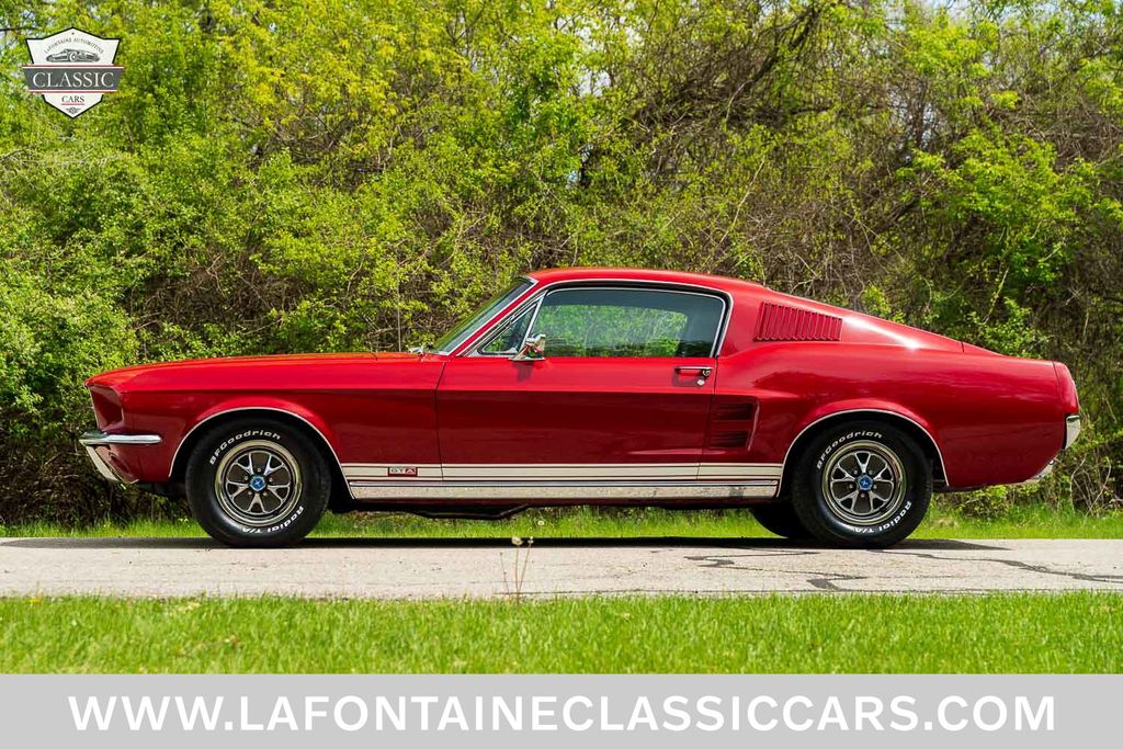 1967 Ford Mustang 12