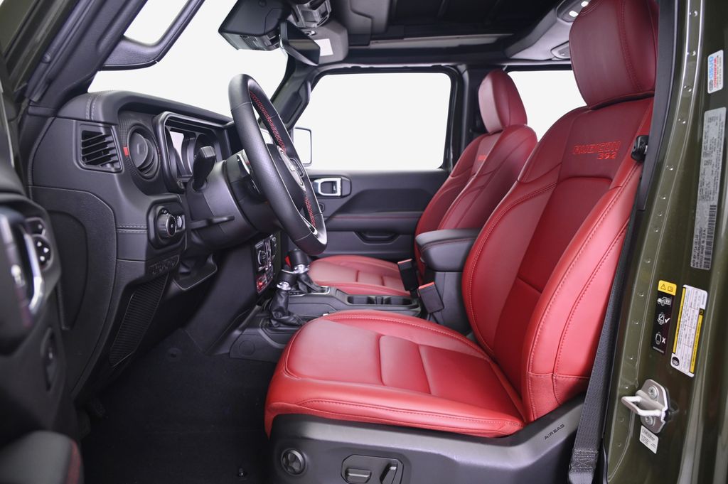 Thumbnail: 2024 Jeep Wrangler - 30