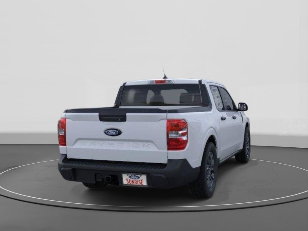 New 2026 Ford Maverick XLT 4D Crew Cab