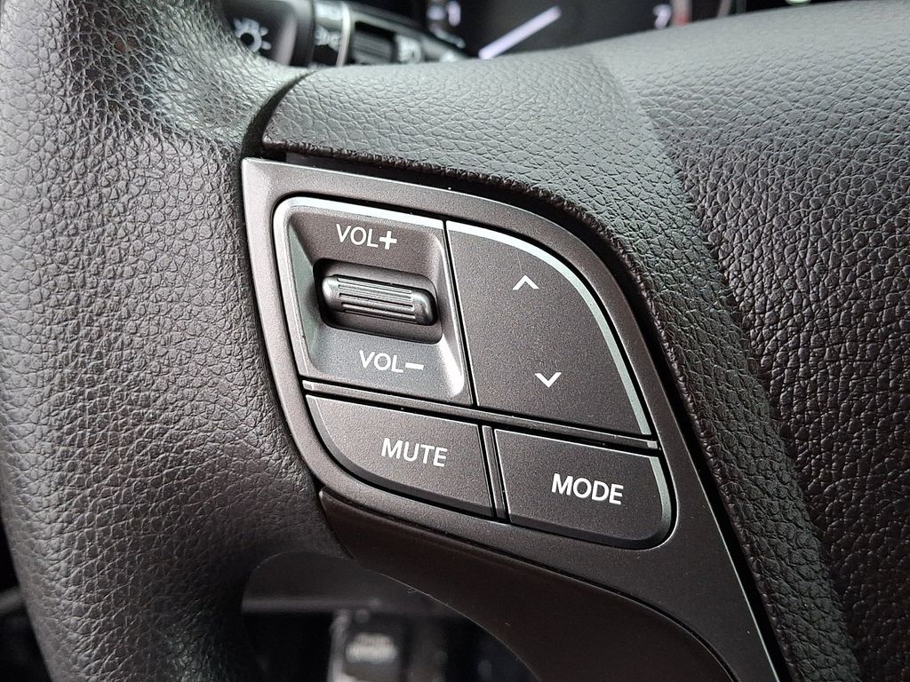 Thumbnail: 2017 Hyundai Santa Fe - 22