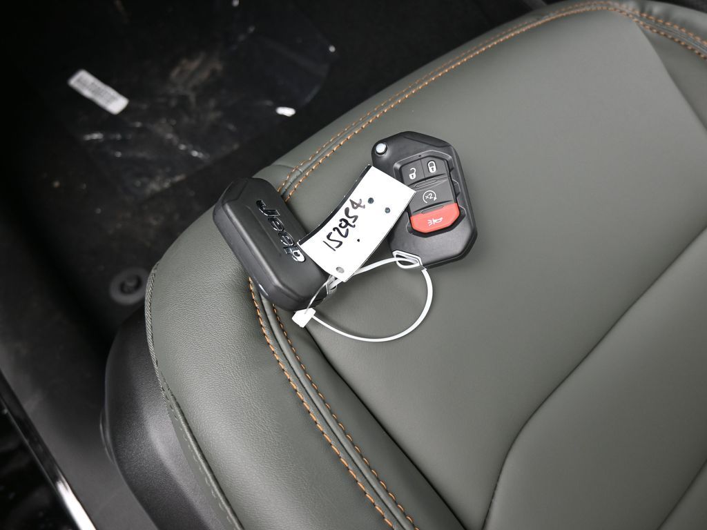 New 2026 Black Clearcoat Jeep Mojave image 16