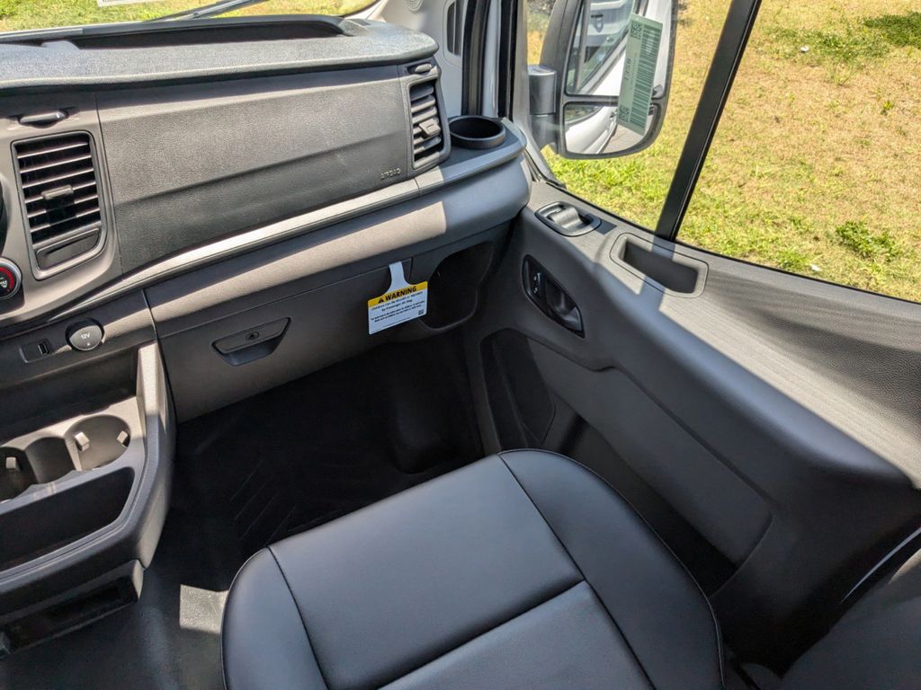 2025 Ford Transit 250
