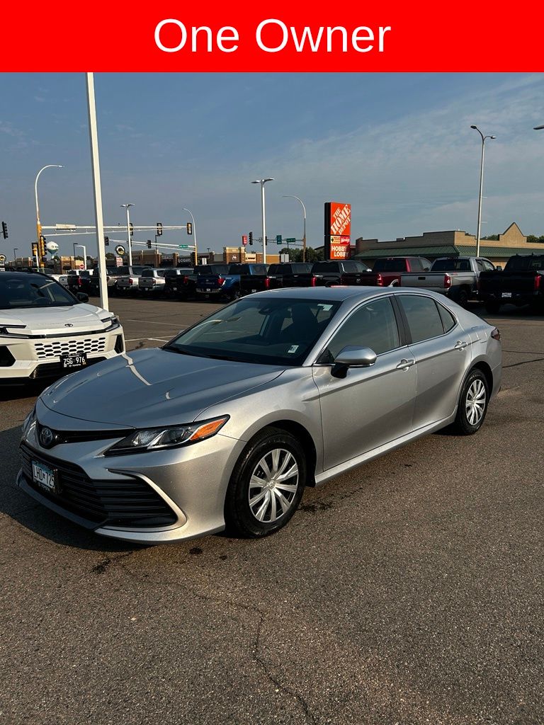 Used 2022 Toyota Camry LE with VIN 4T1C31AK0NU586673 for sale in Waite Park, Minnesota