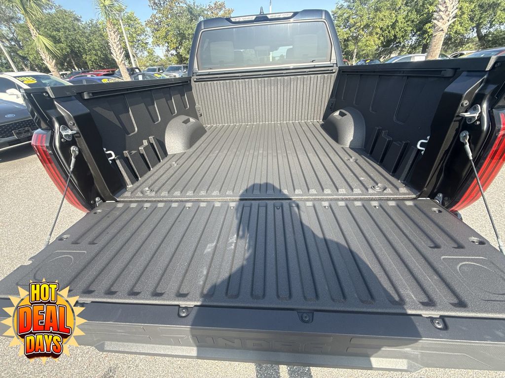 2025 Toyota Tundra SR5 - Photo 27