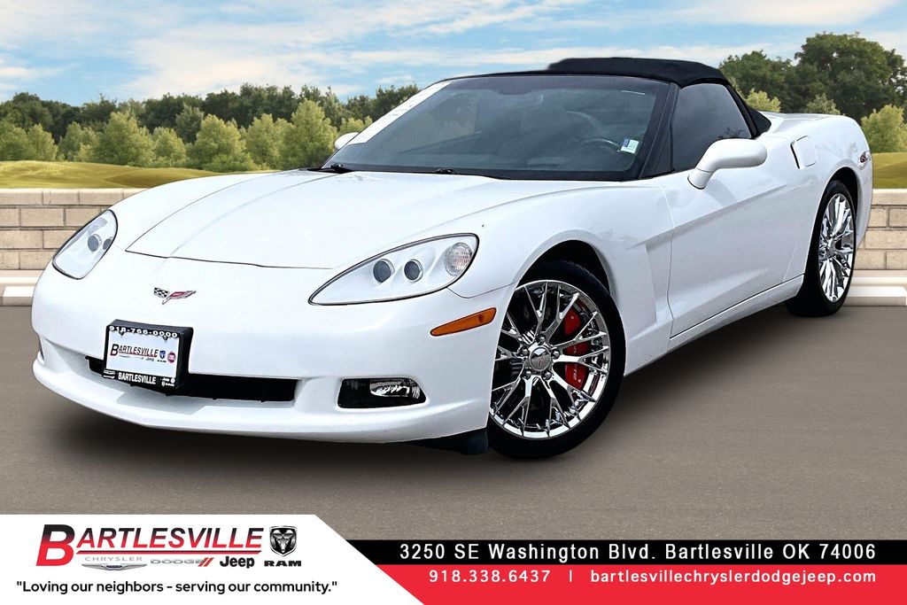 Arctic White 2013 Chevrolet Corvette Convertible Rear-Wheel Drive 6-Speed Automatic