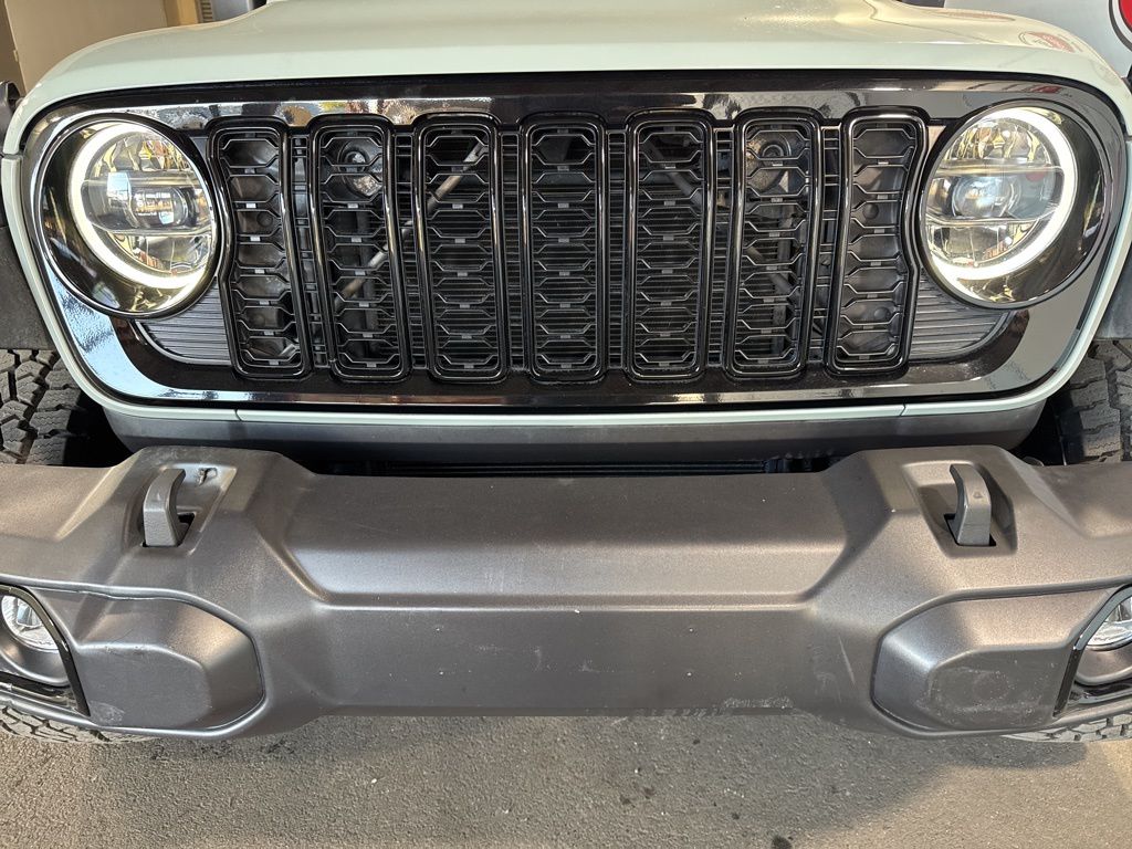 Thumbnail: 2024 Jeep Wrangler - 17