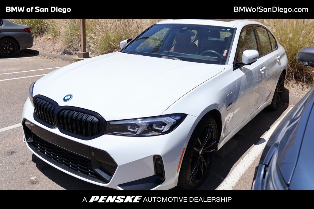 Thumbnail: 2023 BMW 3 Series - 1