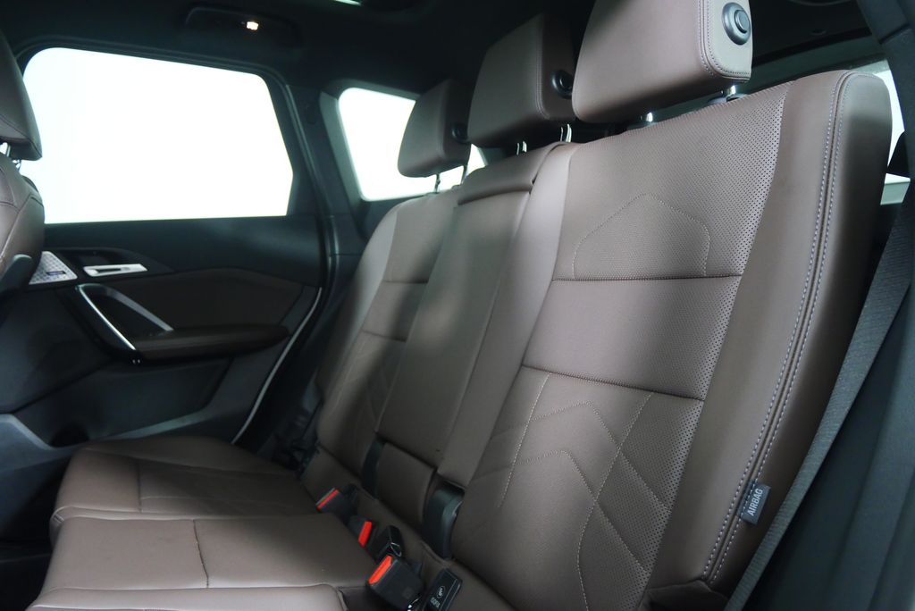 Thumbnail: 2023 BMW X1 - 14