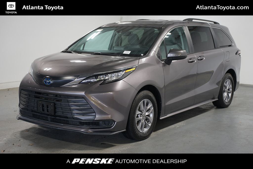 2023 Toyota Sienna LE -
                Duluth, GA