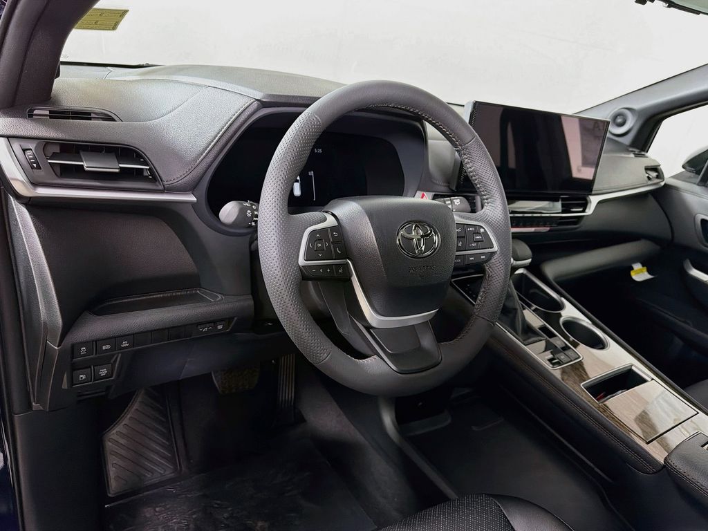 New 2026 Toyota Sienna Van