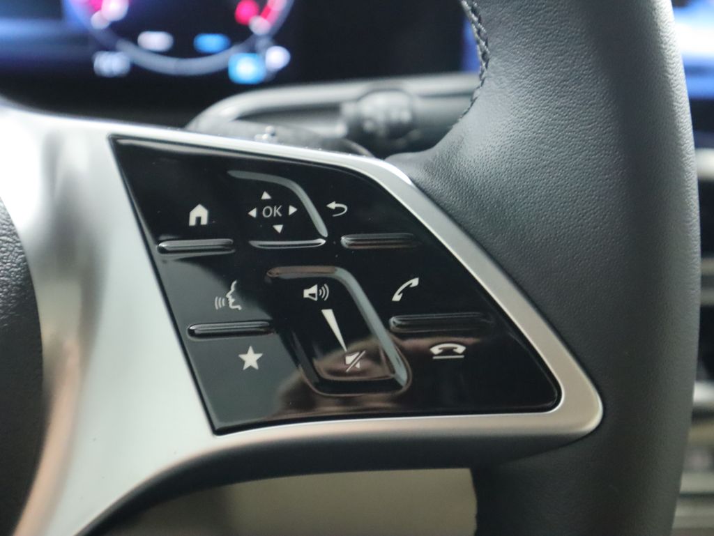 Thumbnail: 2026 Mercedes-Benz GLB - 13