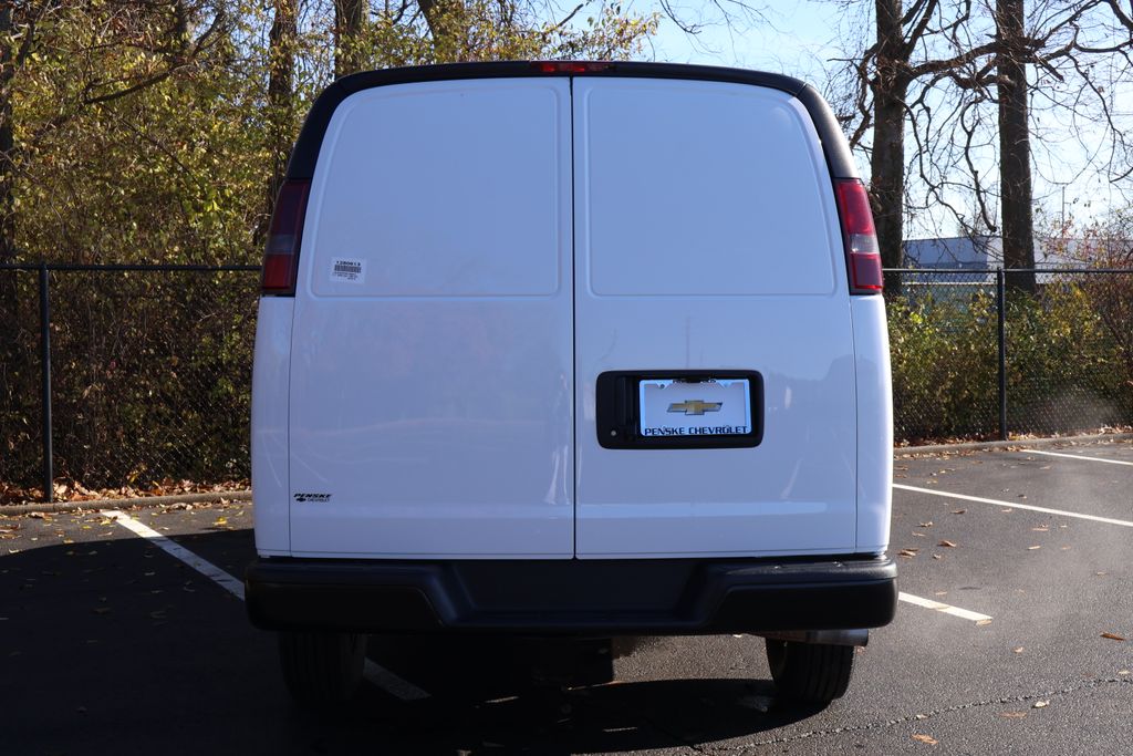 Thumbnail: 2022 Chevrolet Express - 6