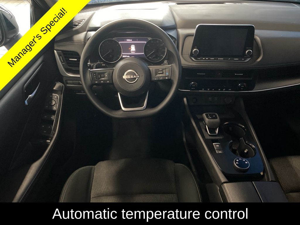 Used 2024 Blue Nissan SV image 5