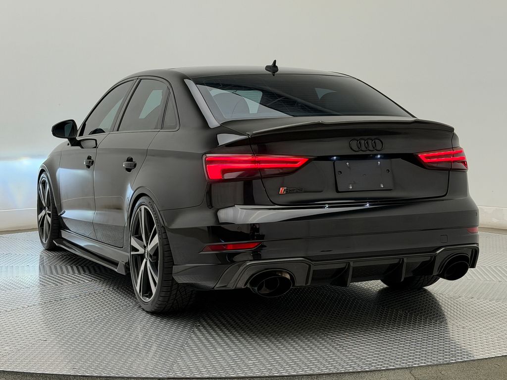 Thumbnail: 2018 Audi RS 3 - 9