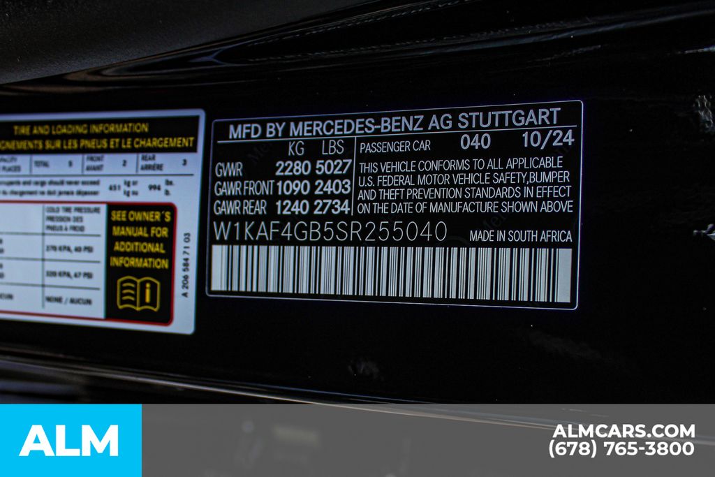 Used 2025 Black Mercedes-Benz C 300 image 38