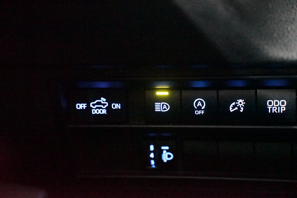 Thumbnail: 2022 Toyota Tundra - 26