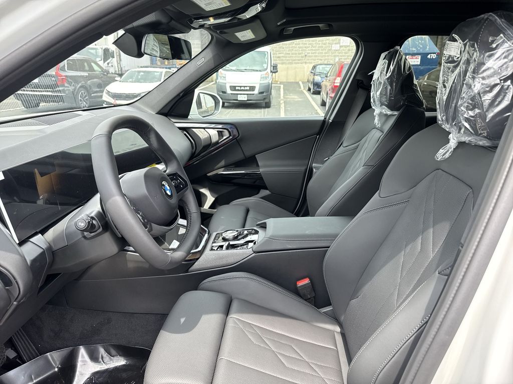 Thumbnail: 2026 BMW X3 - 11