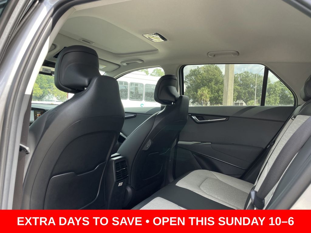 new 2025 Kia Niro car, priced at $27,646