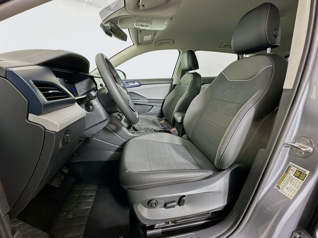 2024 Volkswagen Taos SE 21