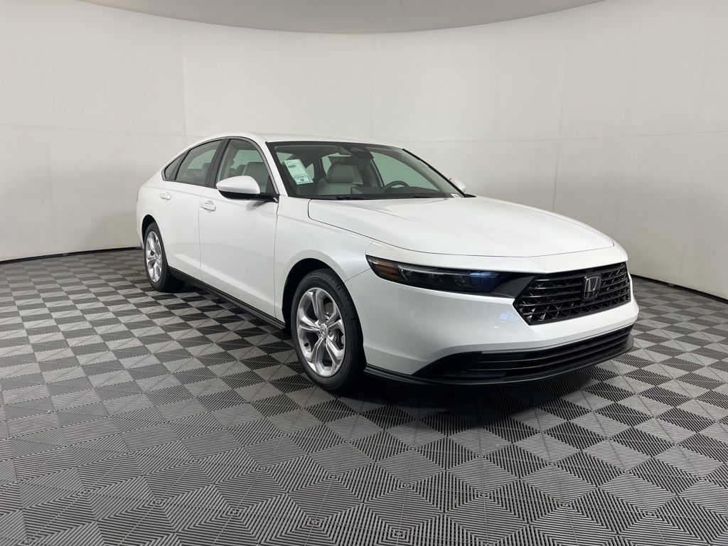 2025 Honda Accord LX 15