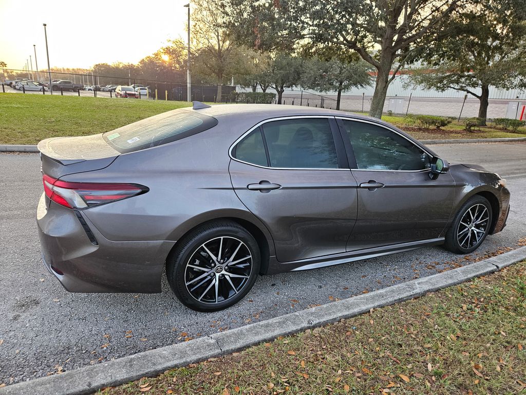 2023 Toyota Camry SE 5