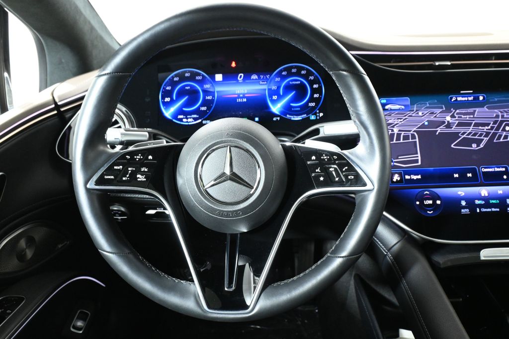 Thumbnail: 2023 Mercedes-Benz EQS - 7
