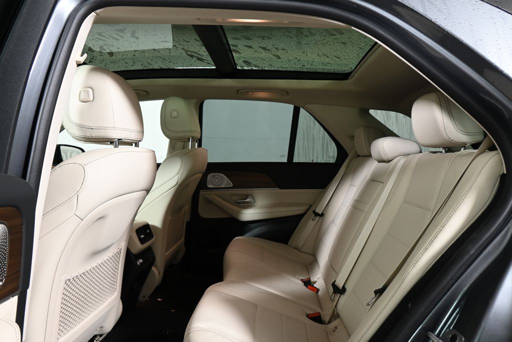 Thumbnail: 2023 Mercedes-Benz GLE - 7