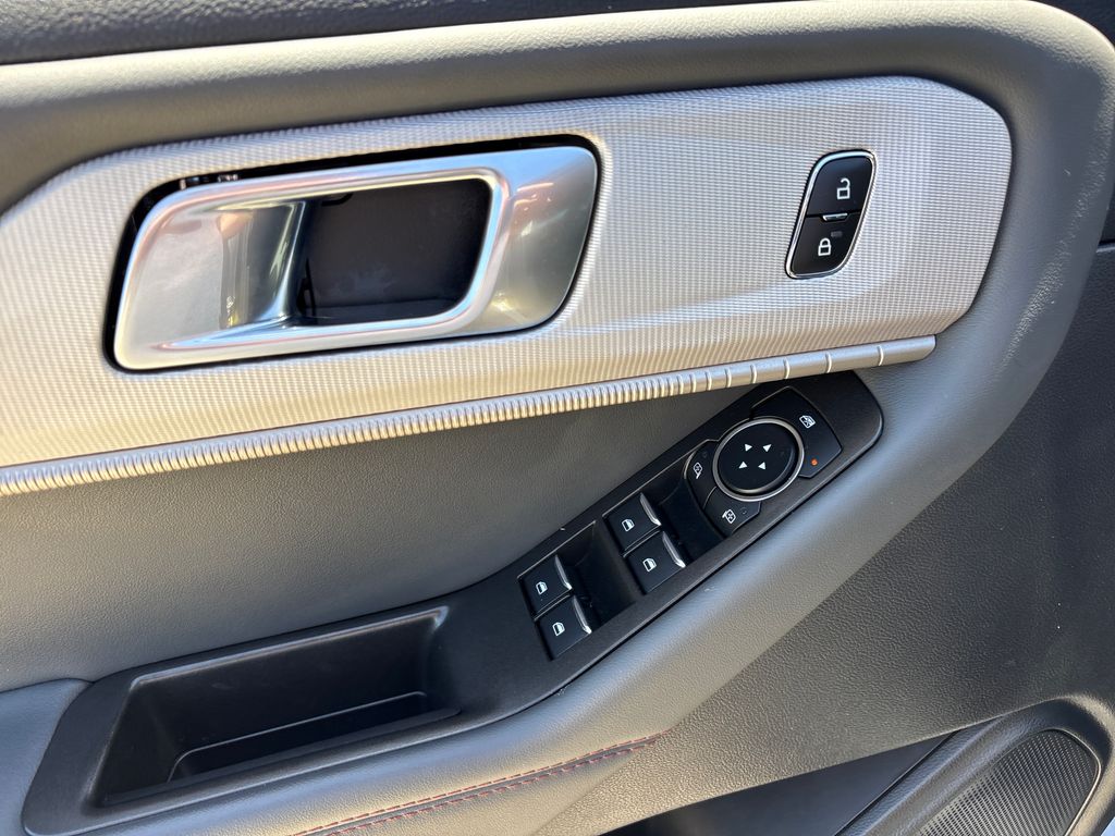 Certified Used 2025 Gray Ford Active image 30