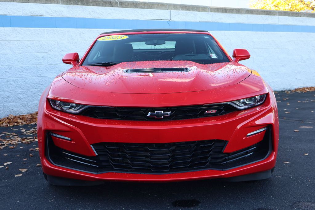 2023 Chevrolet Camaro  2