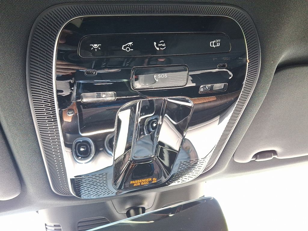 Thumbnail: 2025 Mercedes-Benz GLC - 24