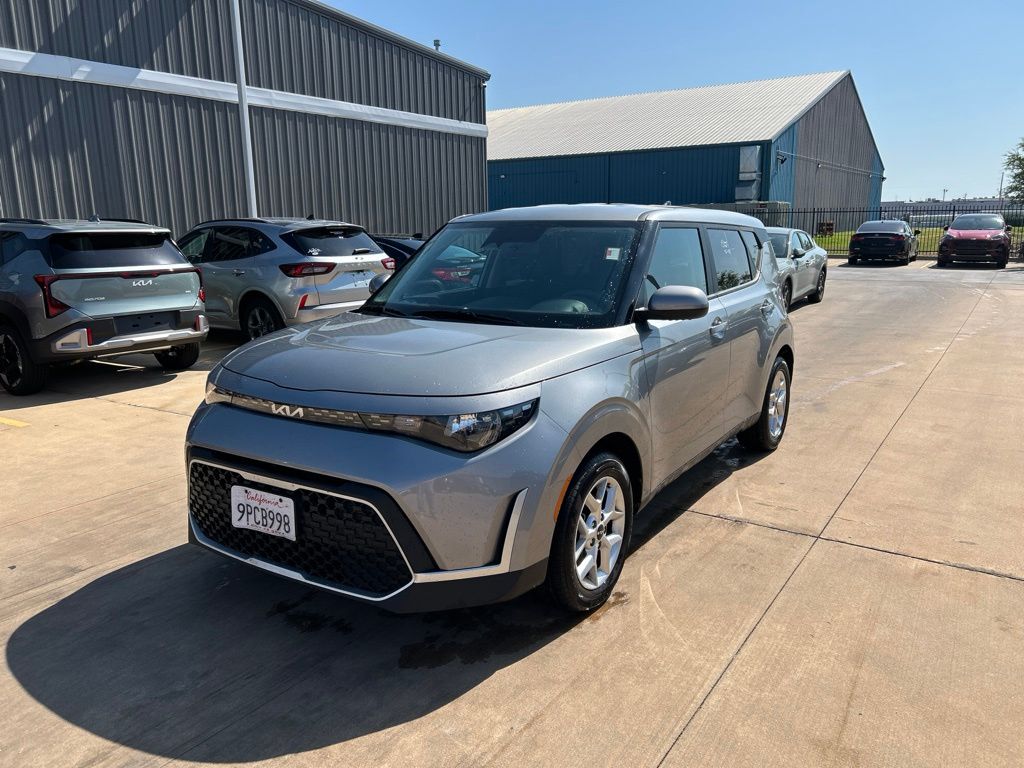2025 Kia Soul LX FWD