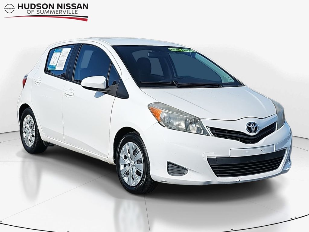 2014 Toyota Yaris L 2dr Hatchback