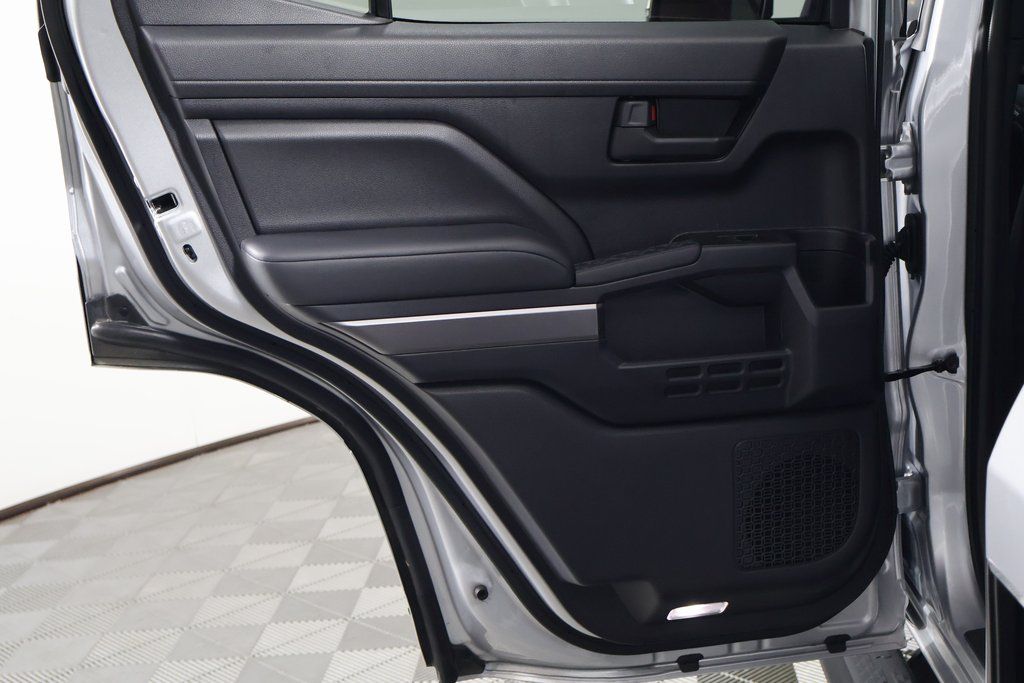 Thumbnail: 2025 Toyota 4Runner - 13