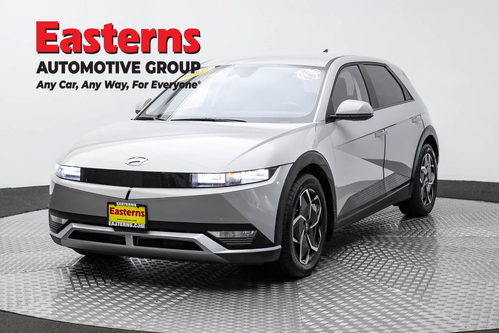 2023 Hyundai IONIQ 5 SE's photo