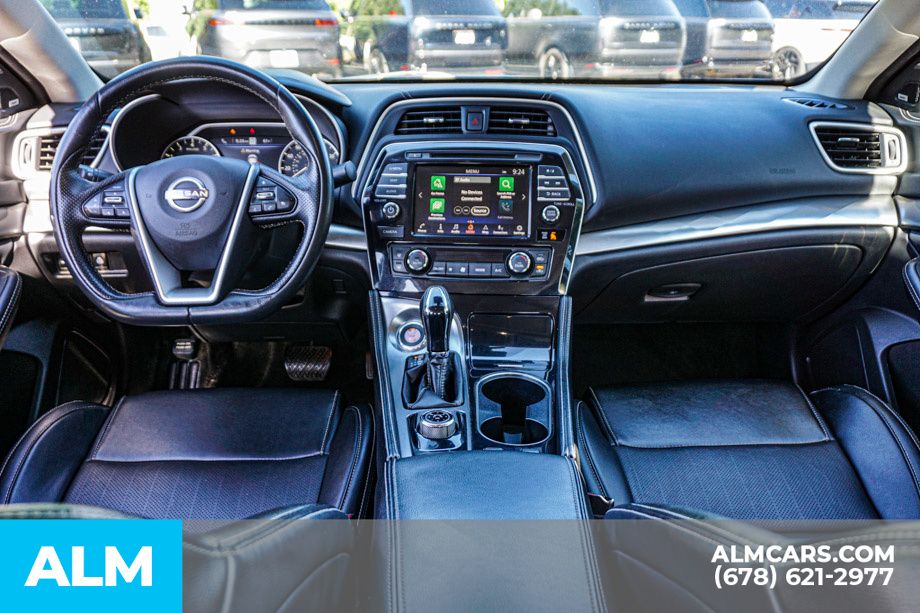 Used 2023 Black Nissan 3.5 SL image 25