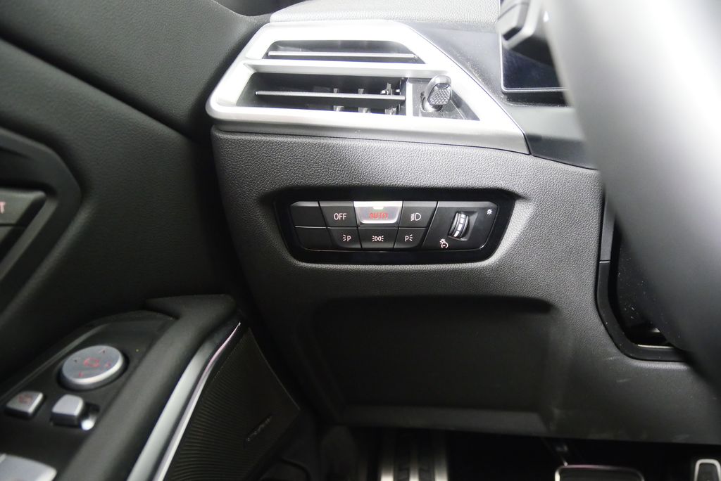 2025 BMW 3 Series M340i 19