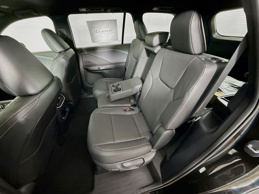 Thumbnail: 2026 Lexus TX - 17