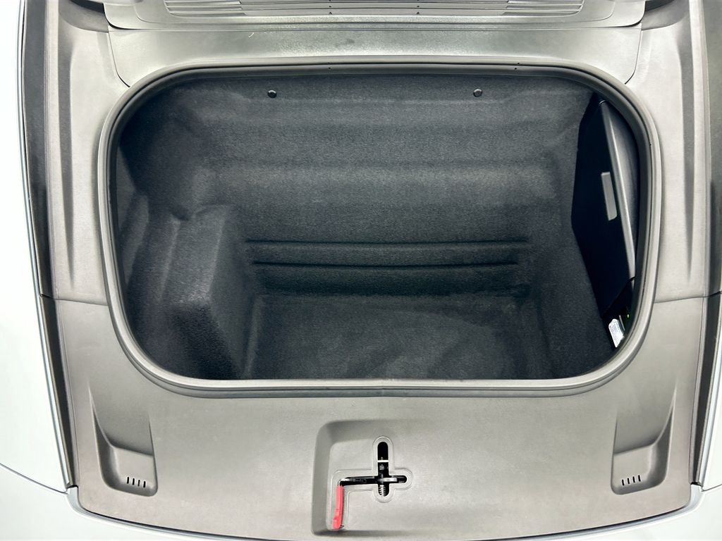 Thumbnail: 2022 Porsche 911 - 27