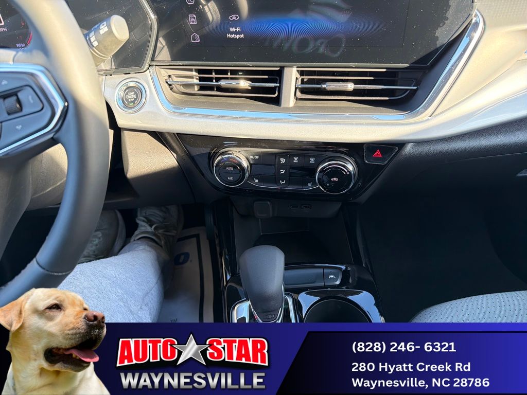 new 2025 Chevrolet Trax car, priced at $23,965