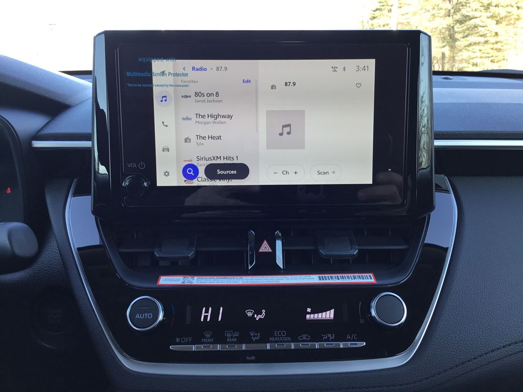 Thumbnail: 2026 Toyota Corolla Cross - 21