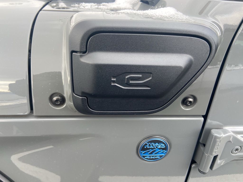 Thumbnail: 2023 Jeep Wrangler - 10