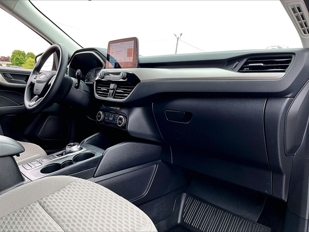 2022 Ford Escape — photo 14