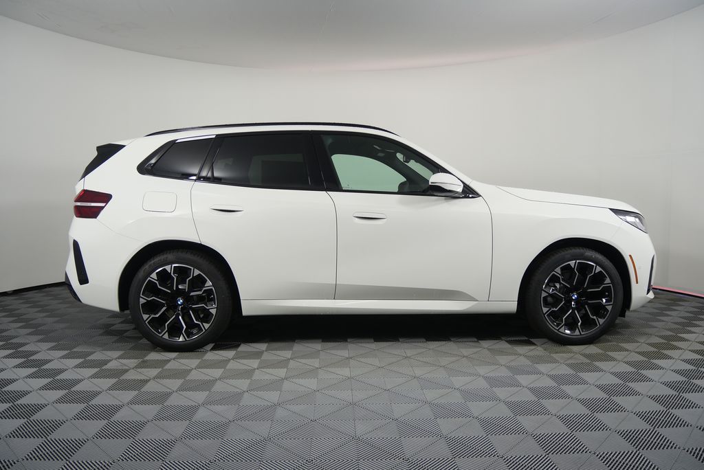 Thumbnail: 2026 BMW X3 - 2