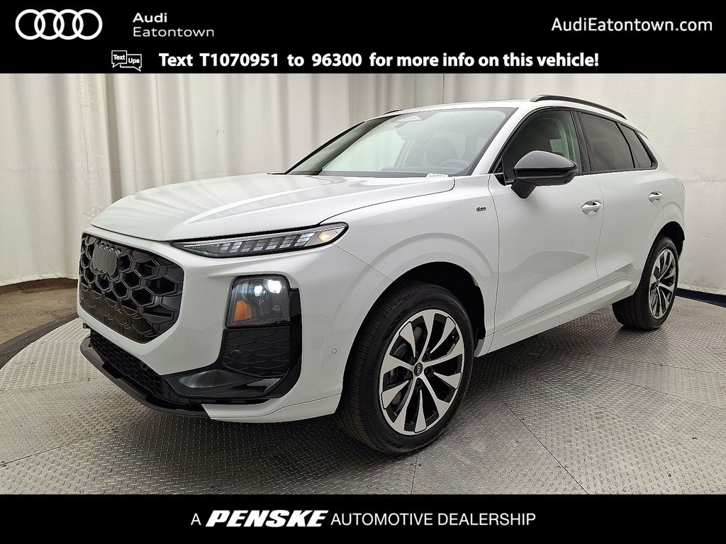 Glacier White Metallic 2026 Audi Q3 SUV / Crossover 7-Speed Automatic