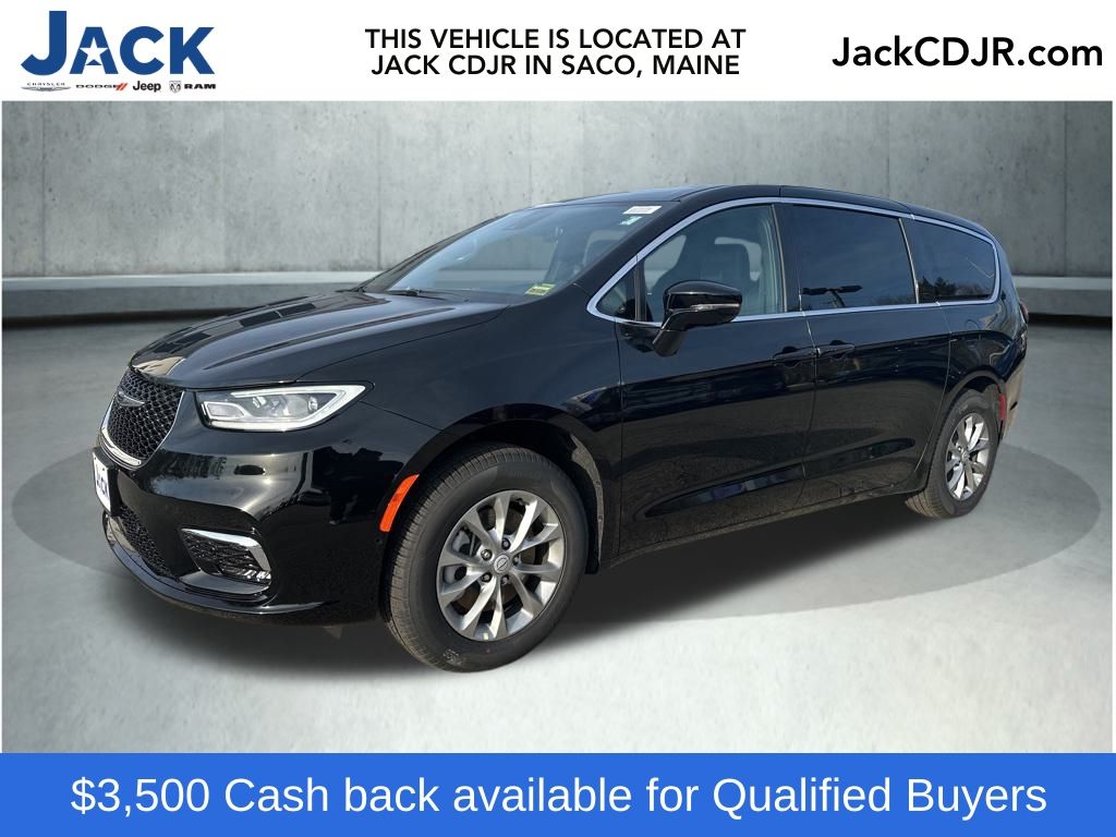 2026 Chrysler Pacifica Limited's photo