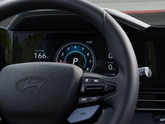 2025 Hyundai Elantra Base 14