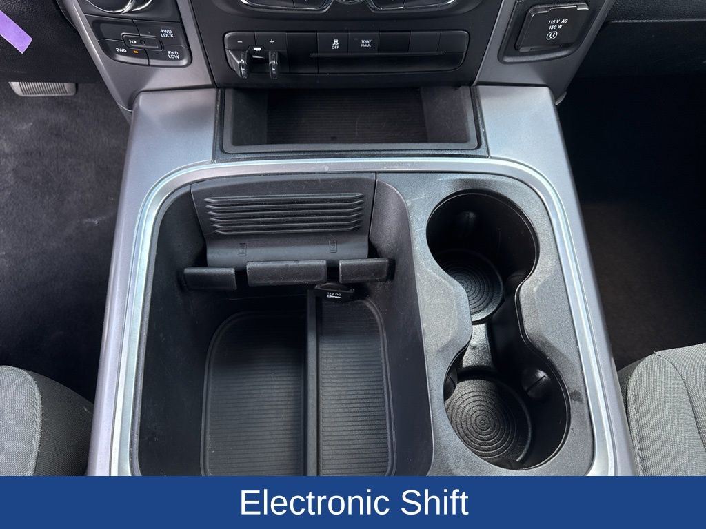 2023 Ram 1500 Classic SLT