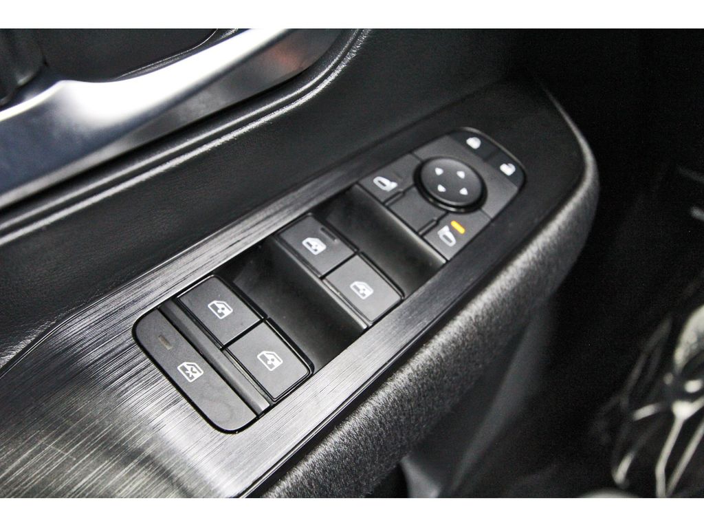 2025 Nissan Kicks SV Black at Victoria Chrysler Dodge Jeep Ram