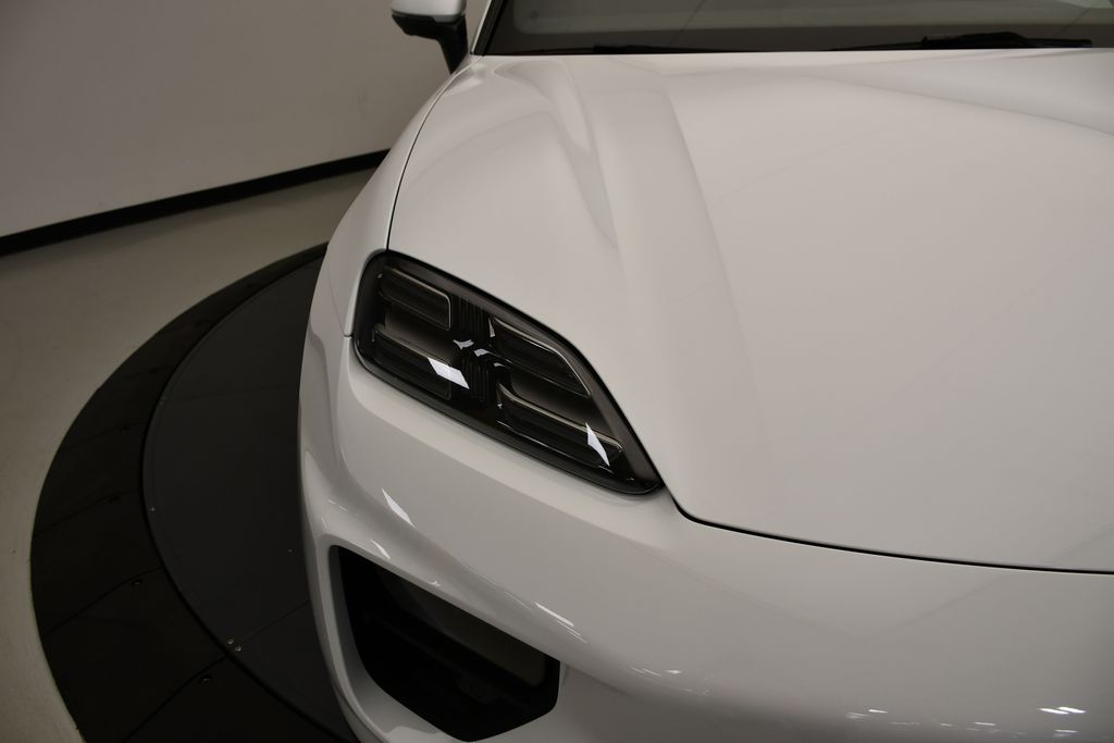 Thumbnail: 2025 Porsche Macan - 15