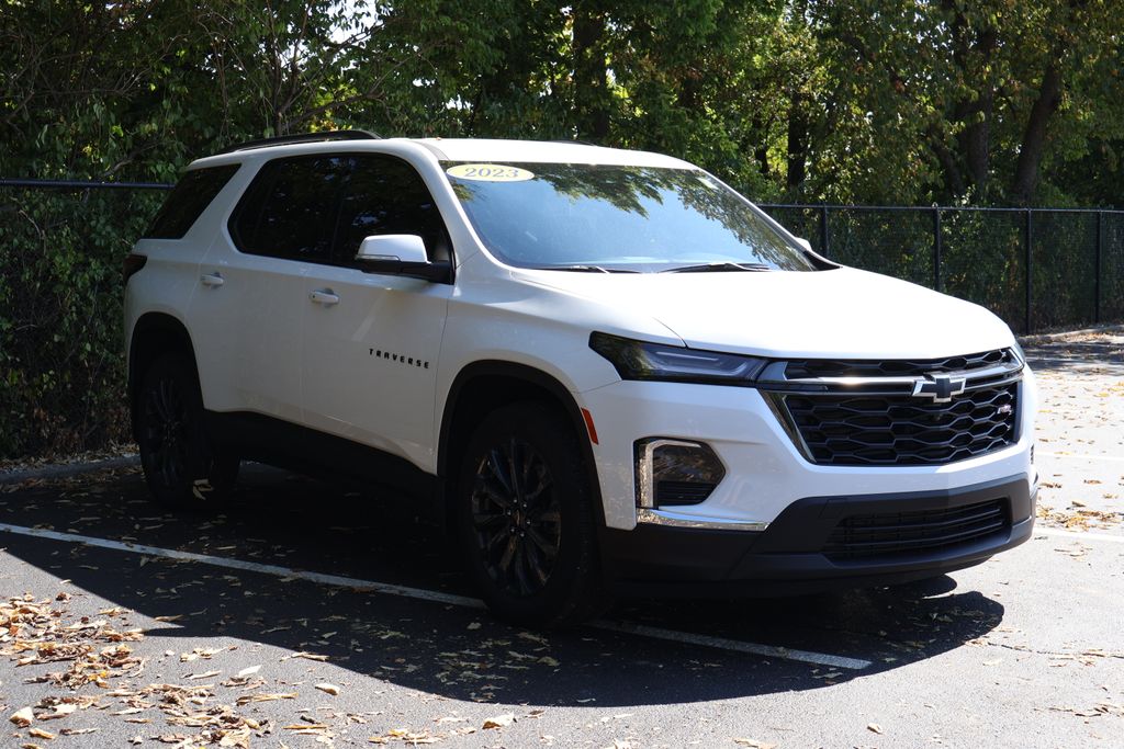 Thumbnail: 2023 Chevrolet Traverse - 12
